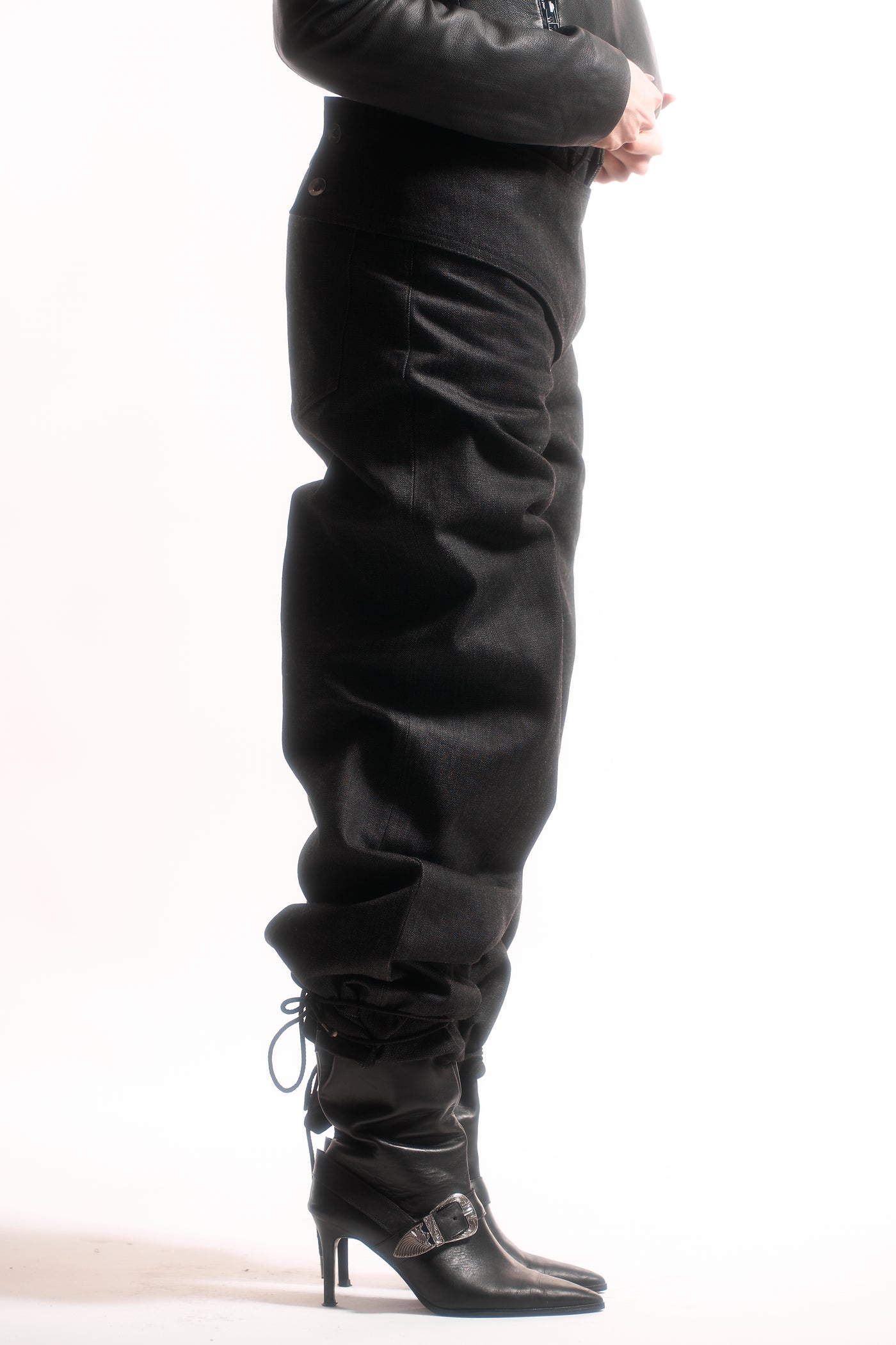 FENCING JEANS